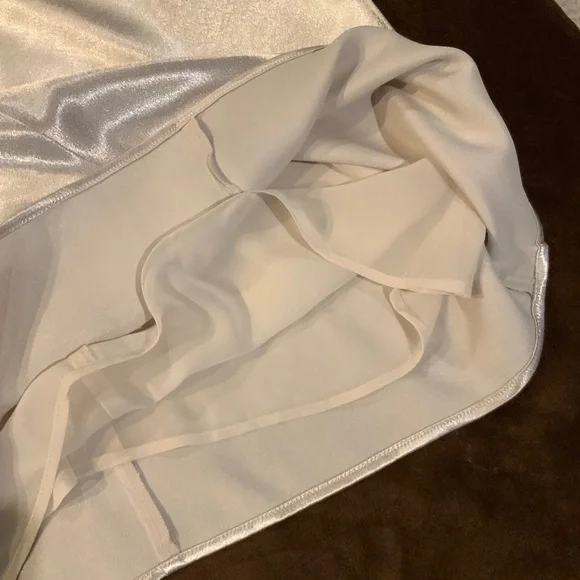 Ann Taylor White M Satin Twist Front Sleeveless Top Party Holiday Date Luxe - Picture 5 of 7